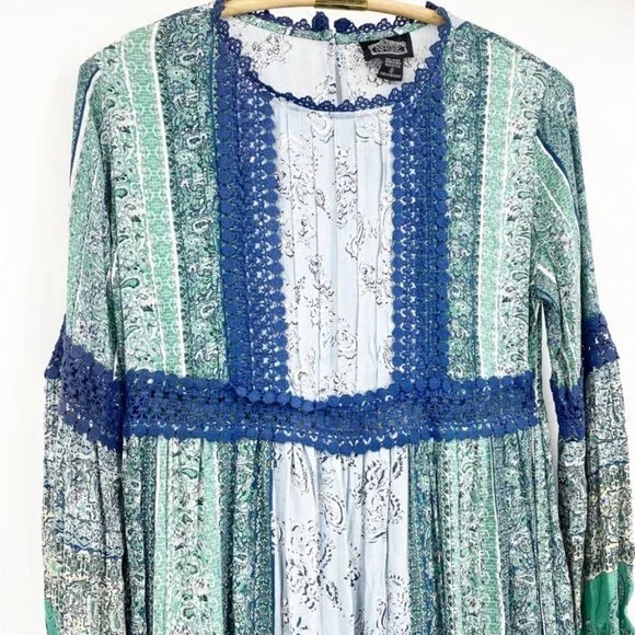 Angie Blue and Green Parsley Print w Balloon Sleeves & Lace detail S - Picture 4 of 10